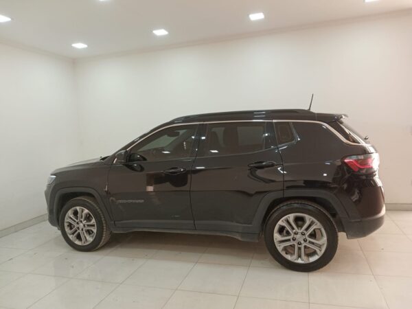 JEEP COMPASS 5P LONGITUDE 1.3T AT6 4X2 2021 - Imagen 3