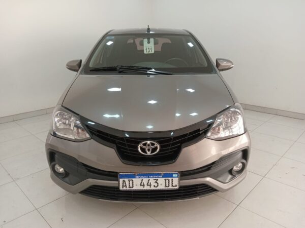 TOYOTA ETIOS 5P 1,5 XLS 6MT 2019 - Imagen 2