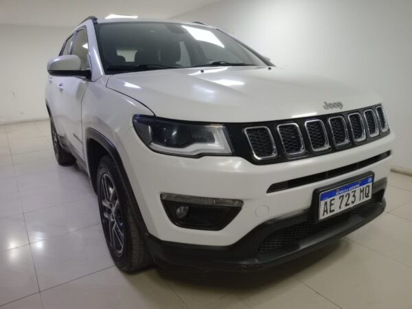 JEEP COMPASS SPORT 2.4 MT6 FWD 2021