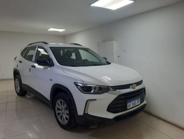 CHEVROLET TRACKER 1,2T MT 4X2 2022 - Imagen 2