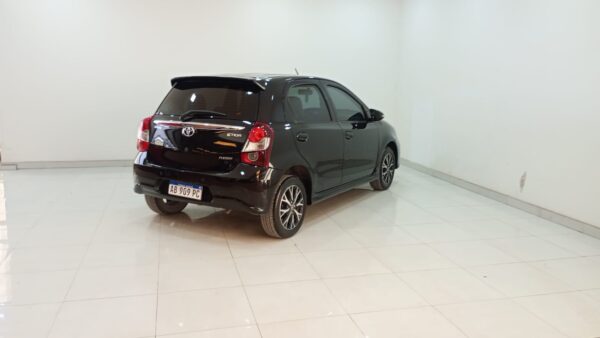 TOYOTA ETIOS 5P 1,5 PLATINUM 4AT 2017 - Imagen 4