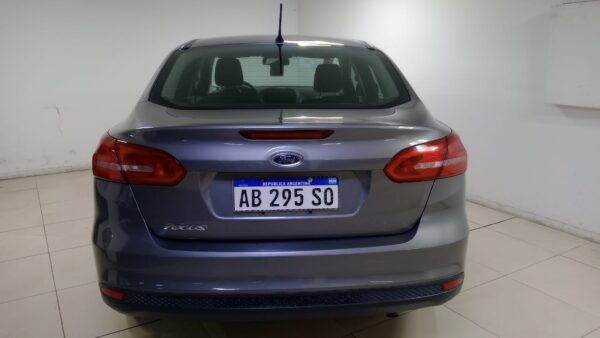 FORD FOCUS KINETIC DESIGN ATTRACTION 4P 1,6 S 2016 - Imagen 6