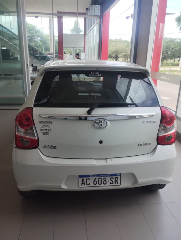 Toyota Etios 5P 1,5 XLS 6MT 2018 - Imagen 4