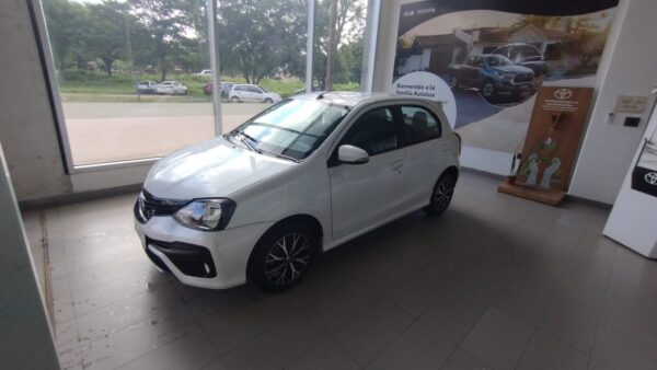 TOYOTA ETIOS 5P 1.5 XLS PACK 4 A/T - Imagen 6