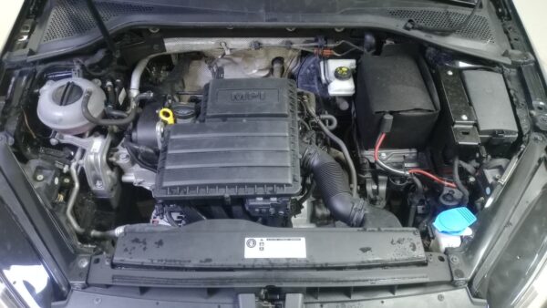 VOLKSWAGEN GOLF 5P 1,4 TSI COMFORTLINE - Imagen 8