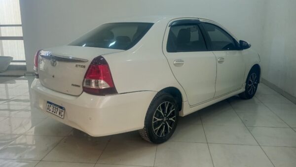 TOYOTA ETIOS 4P 1,5 PLATINUM 4AT 2018 - Imagen 7