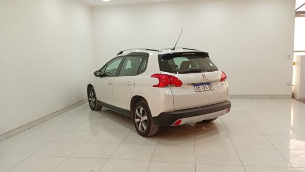 PEUGEOT 2008 5P 1,6 FELINE 2018 - Imagen 11