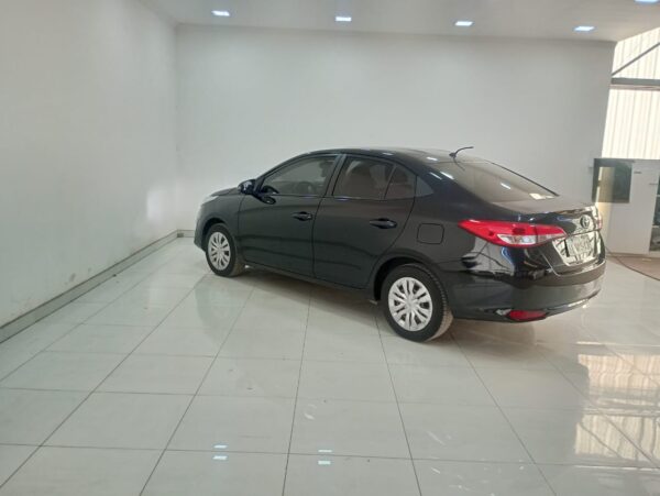TOYOTA YARIS 4P 1,5 XS 6MT - Imagen 3