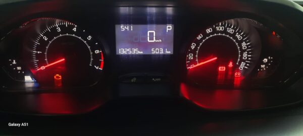 PEUGEOT 2008 5P 1,6 ALLURE TIPT - Imagen 12