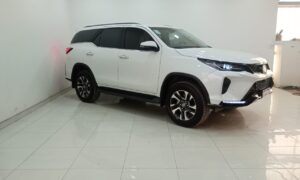 TOYOTA HILUX SW4 5P 2,8 TDi SRX 4X4 7/A A/T 2020