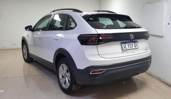 VOLKSWAGEN NIVUS 5P COMFORTLINE 200 TSI AT - Imagen 6