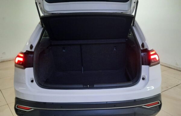 VOLKSWAGEN NIVUS 5P COMFORTLINE 200 TSI AT - Imagen 8