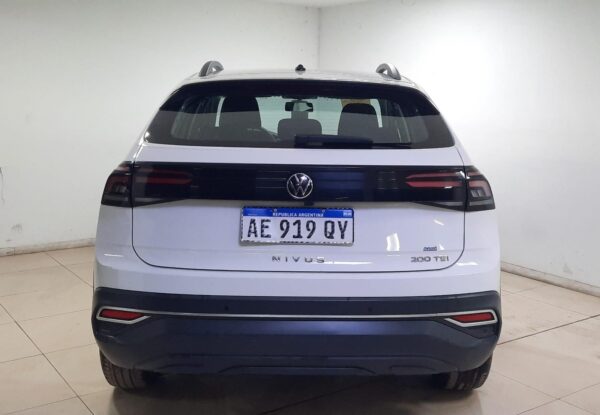 VOLKSWAGEN NIVUS 5P COMFORTLINE 200 TSI AT - Imagen 9