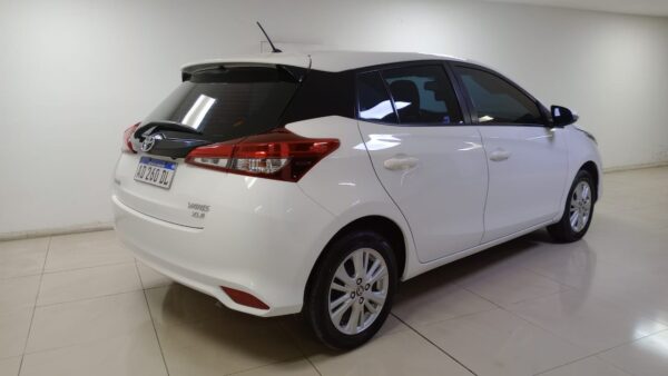 TOYOTA YARIS 5P 1,5 XLS 6MT - Imagen 7