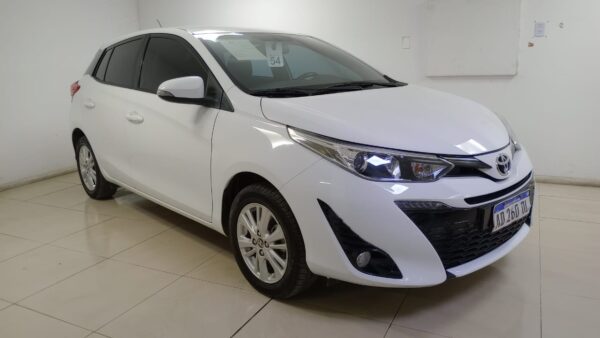 TOYOTA YARIS 5P 1,5 XLS 6MT - Imagen 9