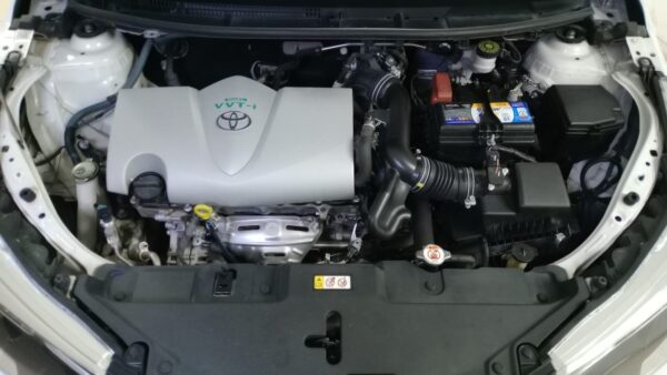 TOYOTA YARIS 5P 1,5 XLS 6MT - Imagen 11