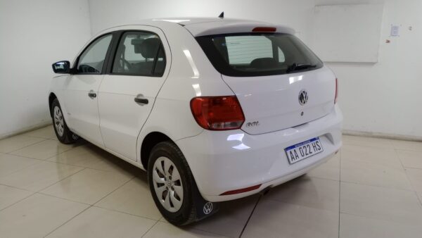 VOLKSWAGEN GOL TRENO 5P 1,6 SERIE 2015 - Imagen 8