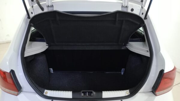 VOLKSWAGEN GOL TRENO 5P 1,6 SERIE 2015 - Imagen 13