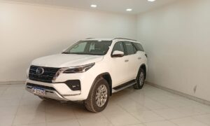 TOYOTA HILUX SW4 5P 2,8 TDi SRX 4X4 7/A A/T 2019
