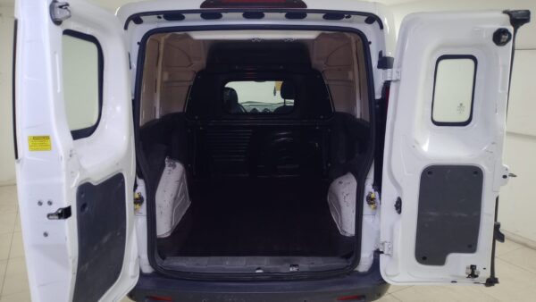 FIAT FIORINO FURGON 1,4 8V TOP 2014 - Imagen 6
