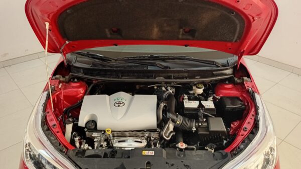 TOYOTA YARIS 4P 1,5 XLS 6MT 2020 - Imagen 3