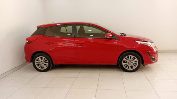 TOYOTA YARIS 5P 1,5 XLS CVT 2020 - Imagen 5