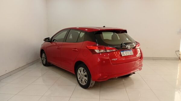 TOYOTA YARIS 5P 1,5 XLS CVT 2020 - Imagen 6