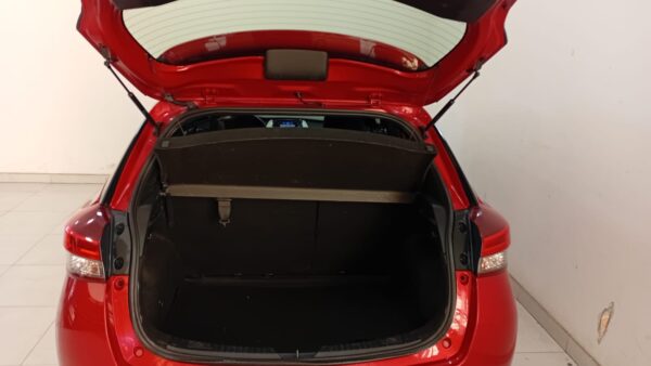 TOYOTA YARIS 5P 1,5 XLS CVT 2020 - Imagen 8