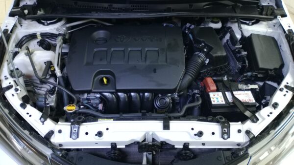 TOYOTA COROLLA 4P 1,8 SEG CVT 2017 - Imagen 6