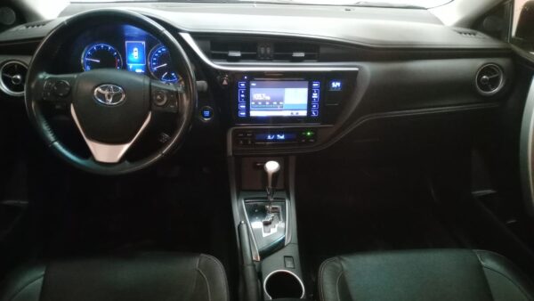 TOYOTA COROLLA 4P 1,8 SEG CVT 2017 - Imagen 13