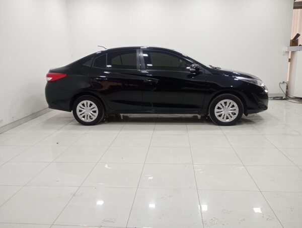 TOYOTA YARIS 4P 1,5 XS 6MT - Imagen 7