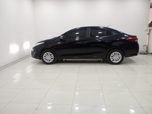 TOYOTA YARIS 4P 1,5 XS 6MT - Imagen 13