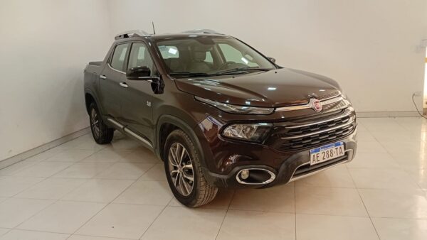 FIAT TORO PICK UP D/C 2,0 TD VOLCANO 4X4 9AT - Imagen 2