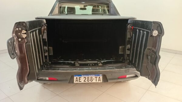 FIAT TORO PICK UP D/C 2,0 TD VOLCANO 4X4 9AT - Imagen 6