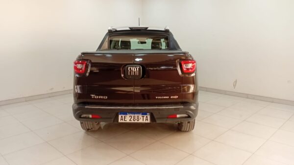 FIAT TORO PICK UP D/C 2,0 TD VOLCANO 4X4 9AT - Imagen 9
