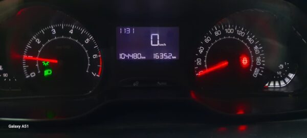 PEUGEOT 2008 5P 1,6 ALLURE - Imagen 12