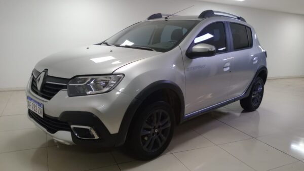 RENAULT SANDERO STEPWAY 5P INTENS 1.6