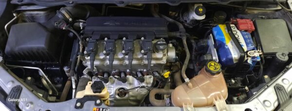CHEVROLET ONIX 5P 1,4 lOY BLACK EDITION - Imagen 4