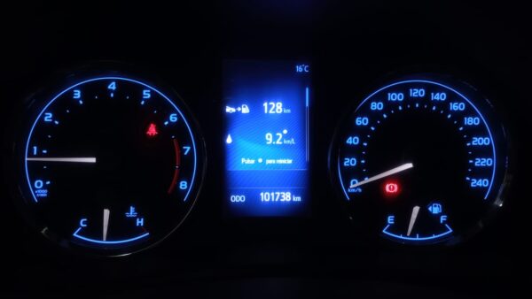TOYOTA COROLLA 4P 1,8 XEI MT PACK 2017 - Imagen 2