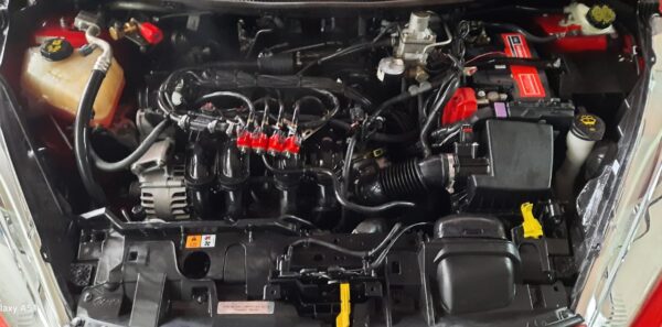 FORD FIESTA KINETIC OESIGN ATTRACTION 5P 1,6 TITANIUM POWERSHIFT 2013 - Imagen 2