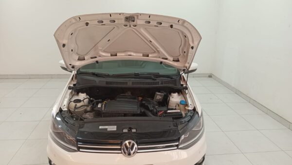 VOLKSWAGEN SURAN 5P 1,6 HIGHLINE - Imagen 4