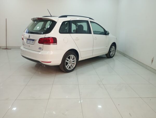 VOLKSWAGEN SURAN 5P 1,6 HIGHLINE - Imagen 13