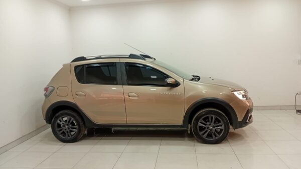RENAULT SANDERO STEPWAY 1.6 INTENS CVT - Imagen 11