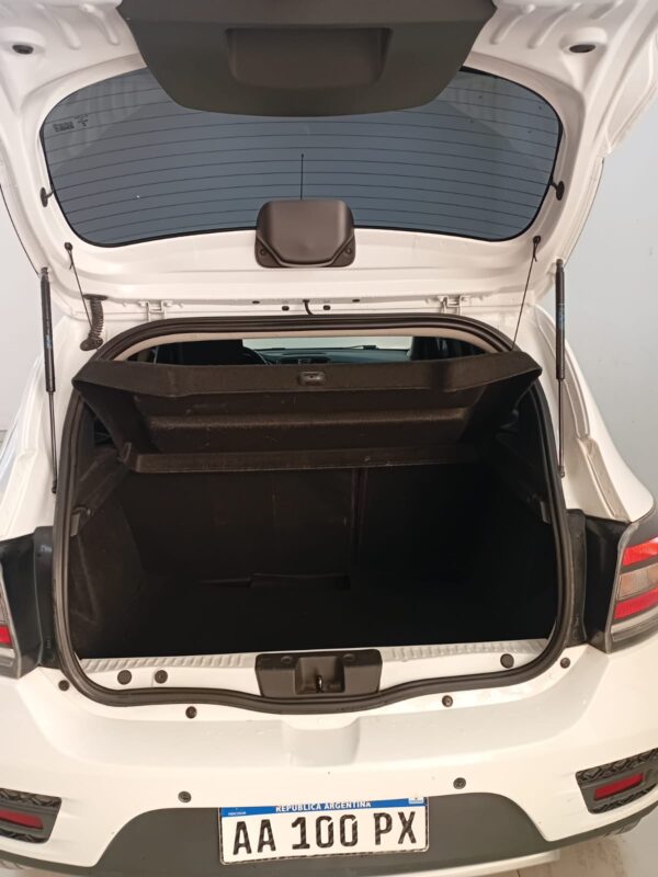 RENAULT SANDERO STEPWAY 5P 1,6 PRIVILEGE - Imagen 2