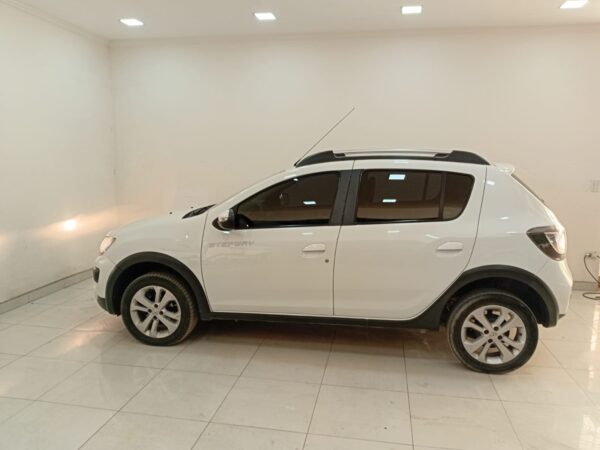 RENAULT SANDERO STEPWAY 5P 1,6 PRIVILEGE - Imagen 7