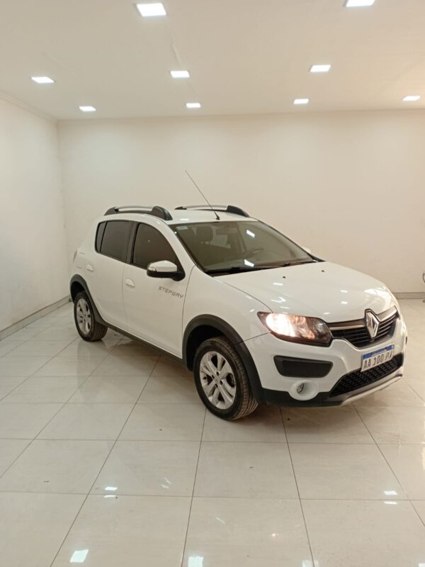RENAULT SANDERO STEPWAY 5P 1,6 PRIVILEGE - Imagen 9