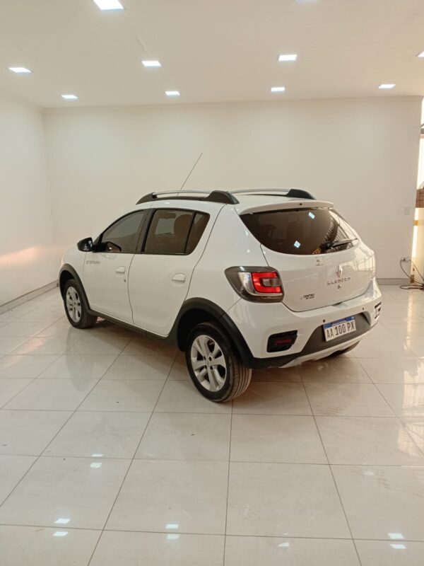 RENAULT SANDERO STEPWAY 5P 1,6 PRIVILEGE - Imagen 11