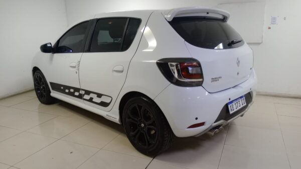 RENAULT SANDERO 5P 2,0 RS - Imagen 8