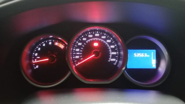RENAULT SANDERO 5P 2,0 RS - Imagen 12