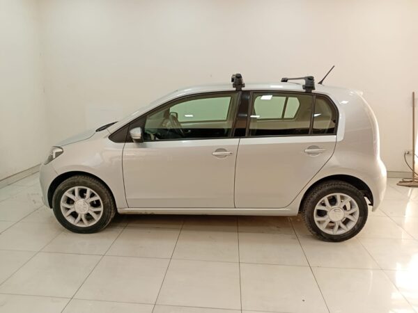 VOLKSWAGEN UP 5P 1,0 HIGH UP - Imagen 8